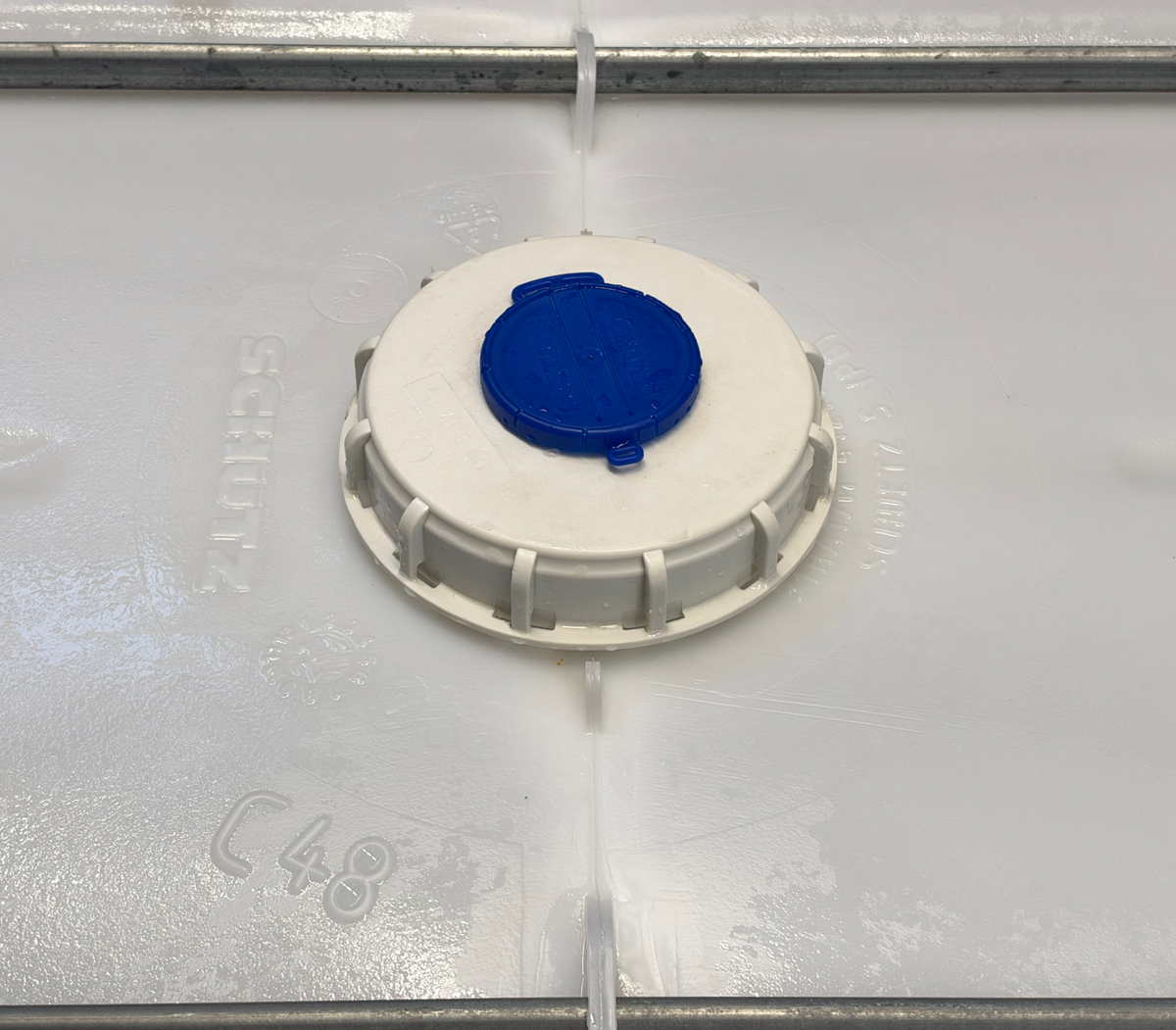 1000 L IBC Container, Kunststoffrahmenpalette, gebraucht gereinigt, Feingewinde, 150/50, UN